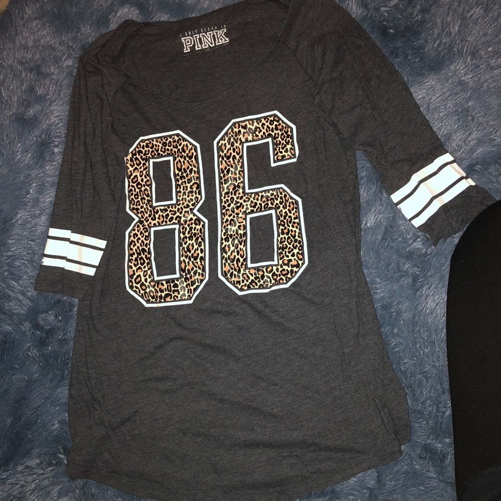 Vs PINK sleep shirt